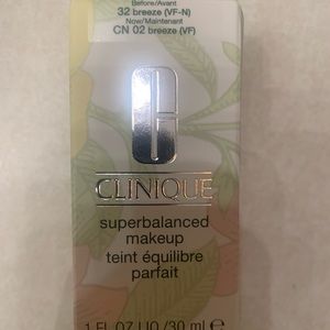 Clinique Superbalanced Makeup. Color: CN 02 Breeze